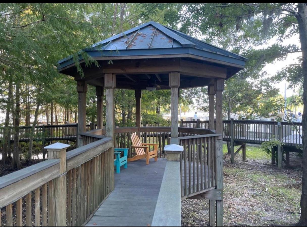 Disney Just 1 And A Quarter Mile Away, Blue Heron 1 Room 2 Bath,Amenities,6 Guests, Walk To Restaurants, No Fees At Check In オーランド エクステリア 写真
